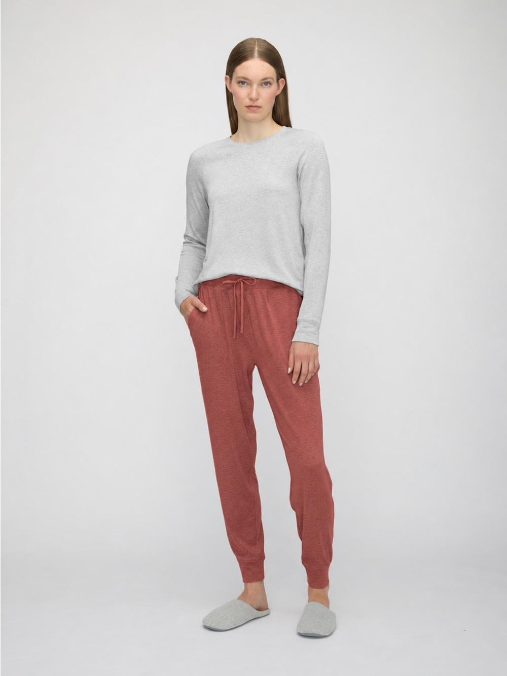 RETAIL $129 KIT + ACE JOGGERS